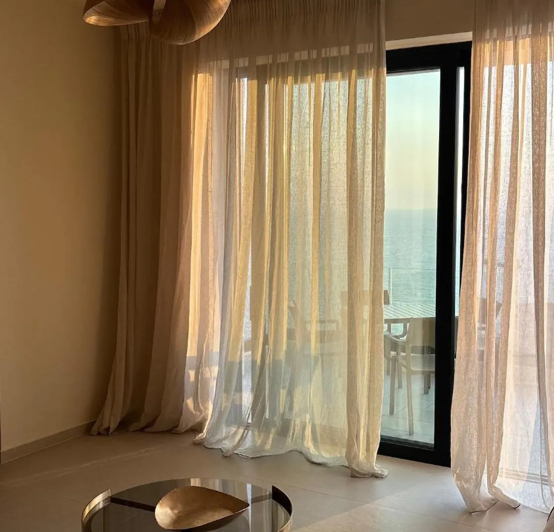 Seaside Sanctuary In Saranda Daire